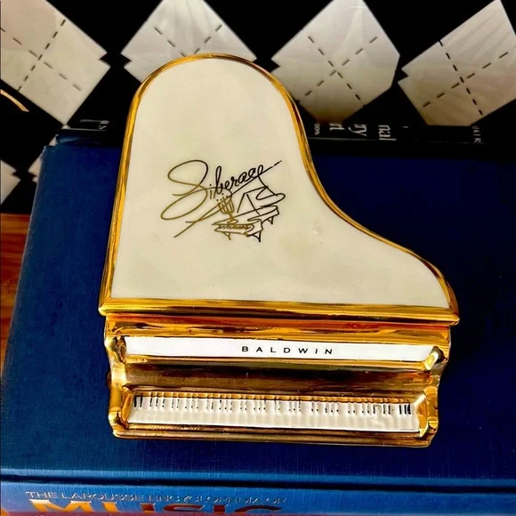 Music Box Liberace Piano | Porcelain | Rare | Luxury RARE Vintage | Collectible - Picture 10 of 17